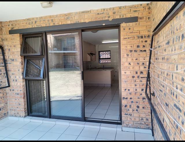 3 BEDROOM APARTMENT FOR SALE IN WITFIELD